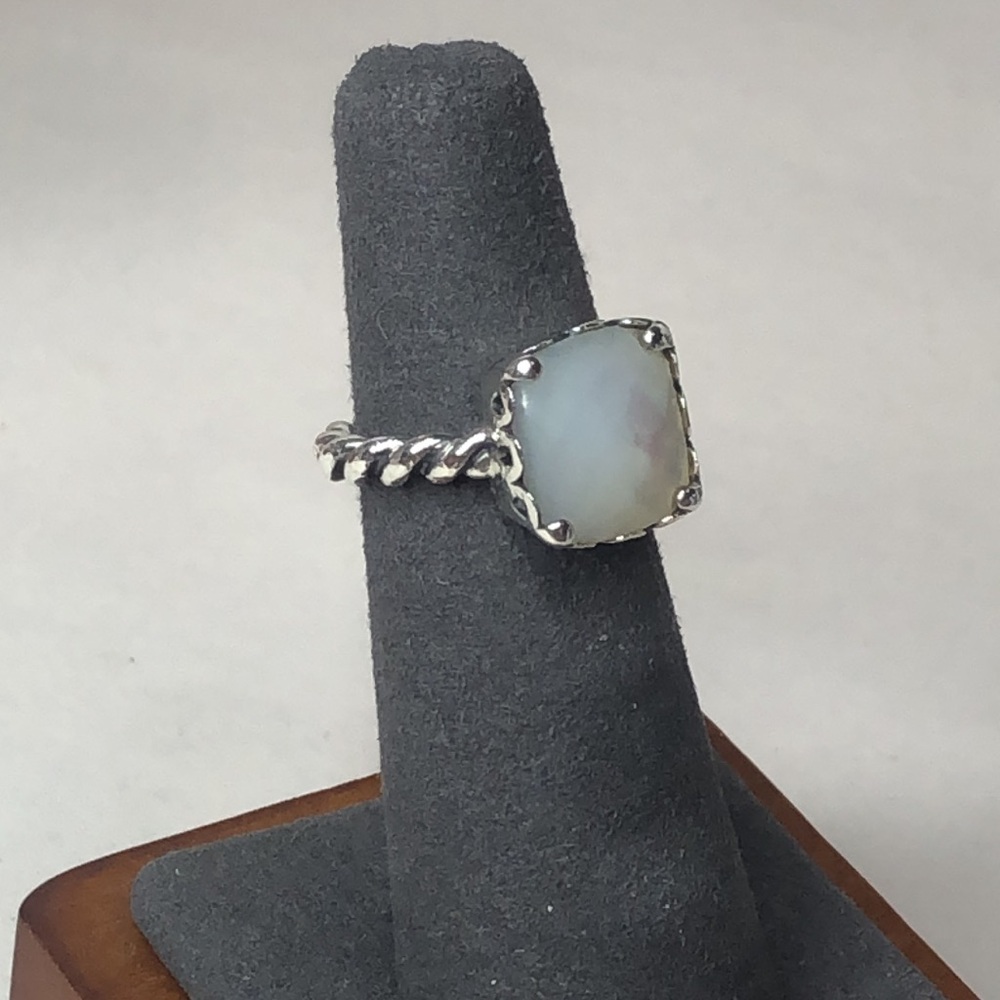 PANDORA Sincerity Twisted Sterling Silver Mother Of Pearl Cushion Cut Ring 50 5 - Picture 4 of 16